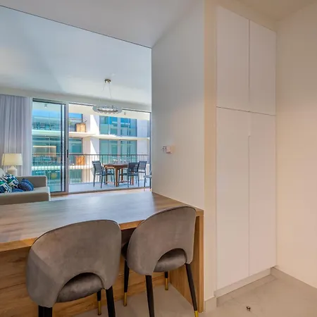 Cond Bayline - Pool - Gym - - Tamboril - By Bedzy *